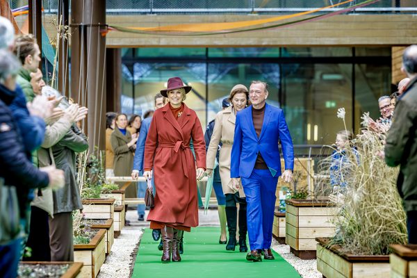 18 November 2025 - 14:05:40: Opening Sawa

Photo credit: Jorrit Lousberg/Light at Work Photography